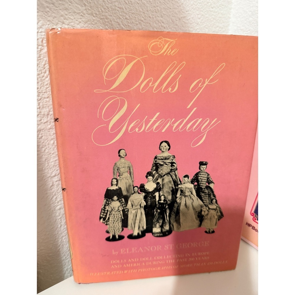 Vintage Doll Collecting 6 Books German French Bisque Costuming Rare Reference - Picture 3 of 8